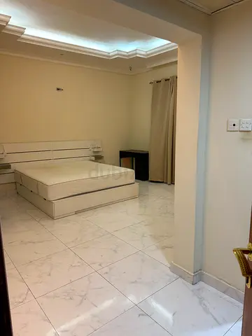 Room available for monthly rental in villa