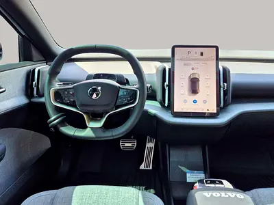 صورة 10 لـ 2025 Volvo EX30