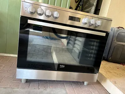 Beko 90cm Ceramic Electric Cooker GM17300GXNS