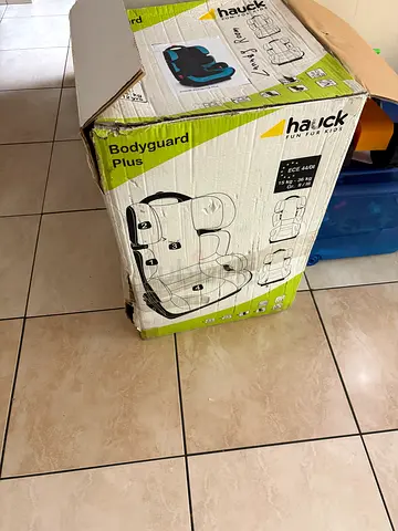 Brand New Hauck Bodyguard Plus Car Seat (15–36kg) – Bargain