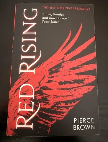 Red Rising by Pierce Brown (Paperback)
