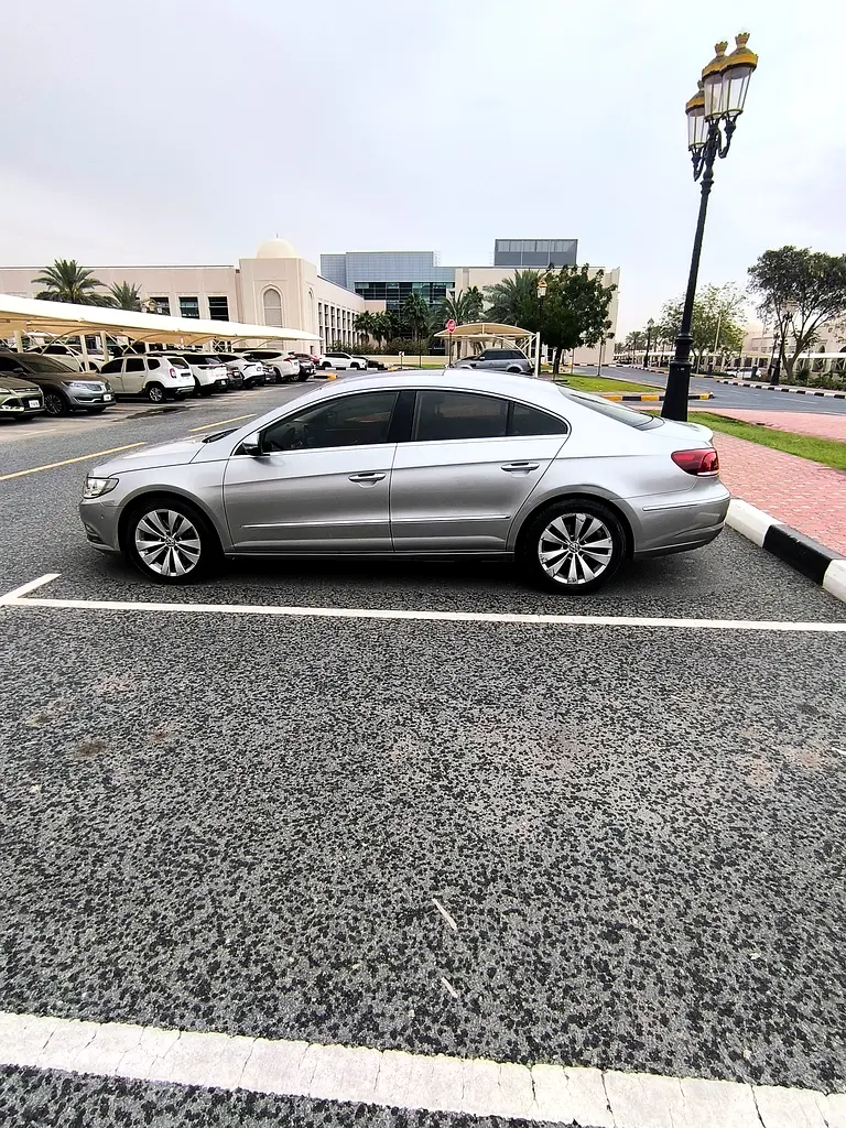 Volkswagen CC 2016 — photo 1 of 5