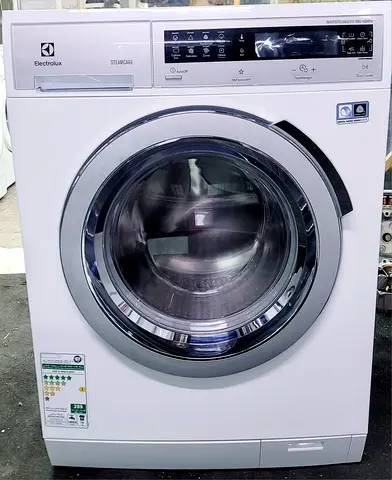 Electrolux 10kg same like new price final 750