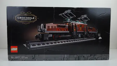 Lego - Crocodile Locomotive (10277)