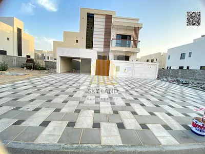 Your dream villa is luxurious, close to all services, freehold ownership for all nationalities, and banking facilities are available.
