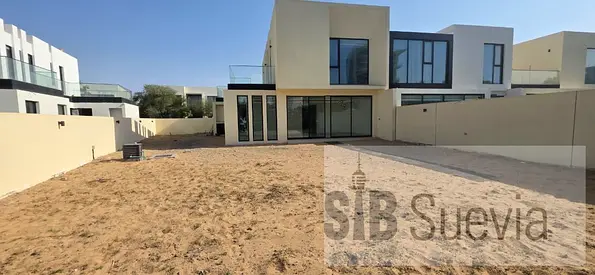 Distress Deal 3 Bedrooms Huge Land 6500 sq ft