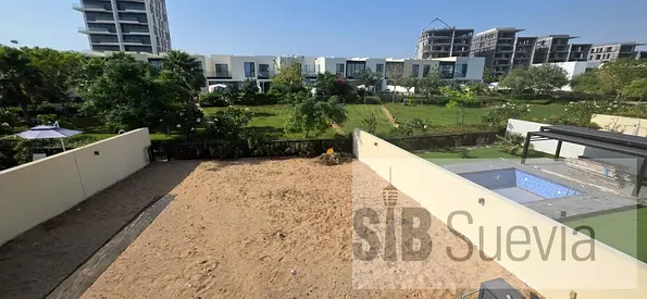 Distress Deal 3 Bedrooms Huge Villa Land 6500 sq ft
