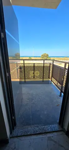 Quiet location, close to essential services and vital facilities. First occupant, near the sea.