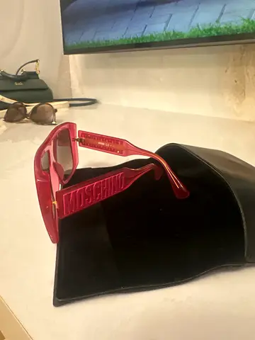 Sunglasses, original maschino