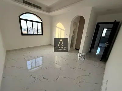 أول ساكن+2غرفة ماستر+خزائن بالحائط+مياشر على E311