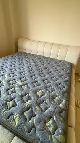 Bed and mattress