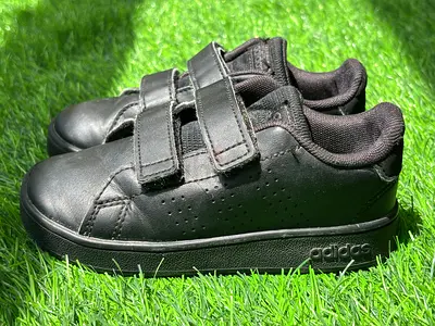 Adidas Black Shoes - Toddler / Kids (3-4 years)