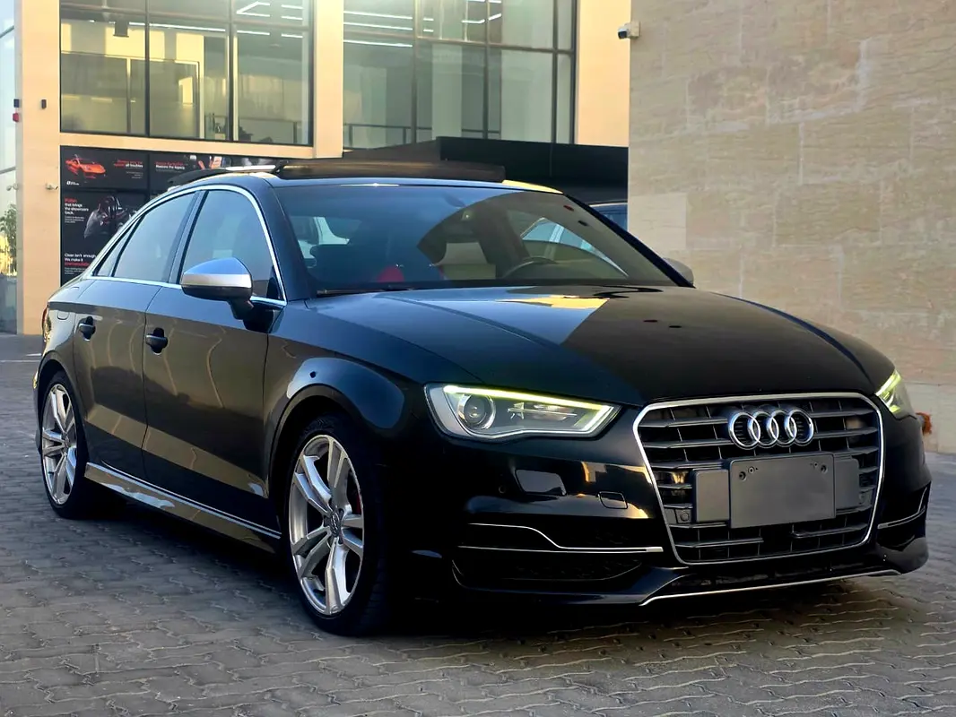 Audi S3 2016 — photo 1 of 20