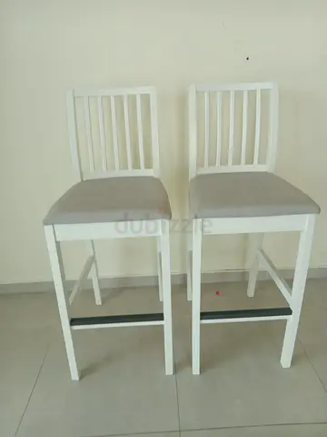 Set of 2 White Wooden Bar Stools with Padded Seats
