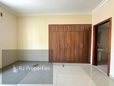 LUXURY 1bhk with balcony waderobe MasterBed parking close to Zahia City center ready to move only 40k