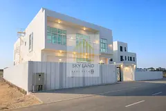 Direct from the owner, water and electricity included, turnkey delivery