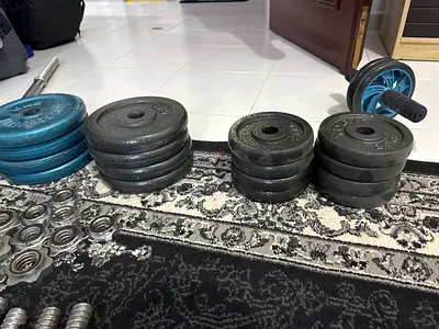 Set of weights for mini home gym to workout