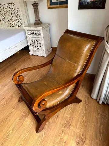 Antique-style Wooden Lounge Chair with Leather Seat
