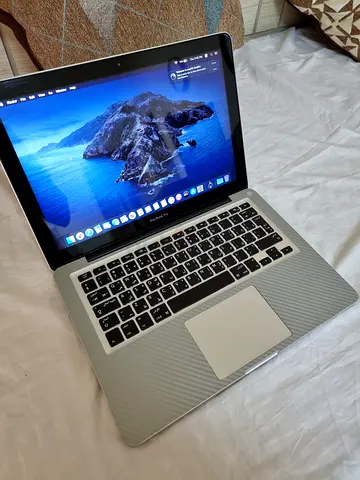 Macbook Pro i7 3rd gen 8GB RAM 500GB