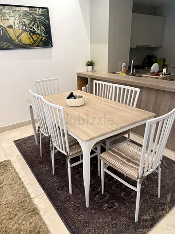 Dining table 6 seater
