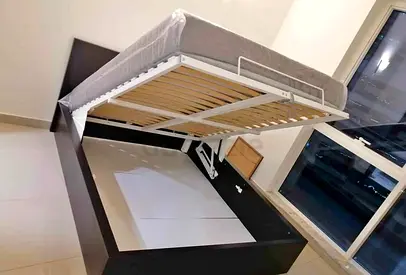 IKEA hydrolic bed with mattress King size bed