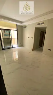 Brand new apartment, balcony, built-in wardrobes, spacious, prime location, easy access
