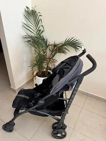 Lightweight Chicco Liteway Stroller - Good Condition