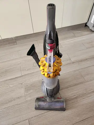 Vacuum cleaner
