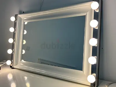 Hollywood Vanity Mirror with 12 LED Lights