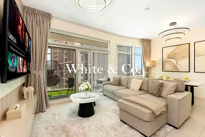 Fully Upgraded | Opera View | 1 BEDROOM