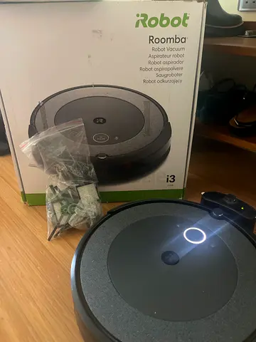 iRobot Roomba i3 Robot Vacuum Cleaner - Good Working Condition