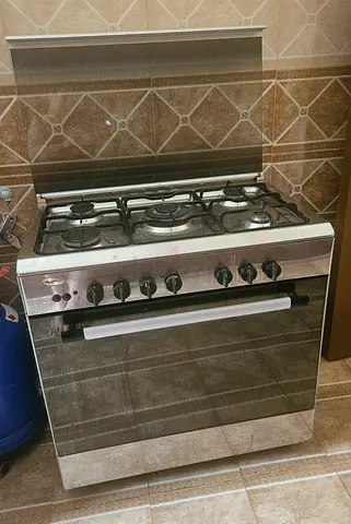 Stainless Steel 4-Burner Gas Cooker with Oven