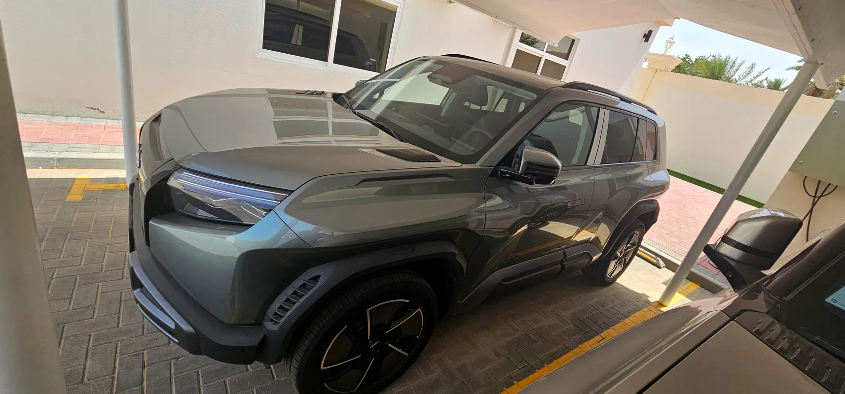 BYD Leopard Titanium 3 2025 — photo 1 of 6