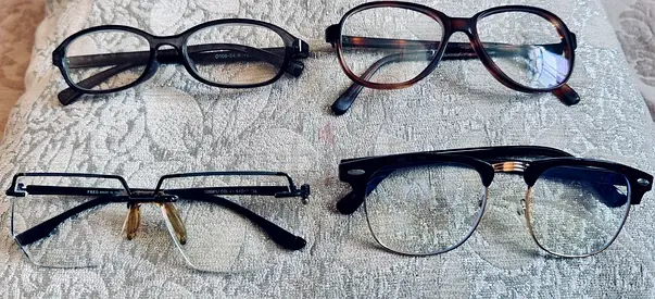 Various branded Eye Glass Frames, Preowned – Stylish  Premium Look
