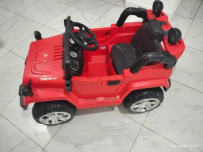 Red Ride-On Electric Jeep for Kids - Used