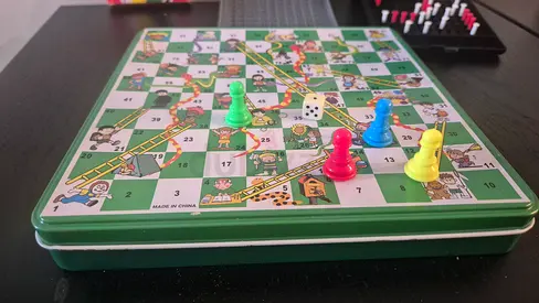 Magnetic Snakes and Ladders + UNO + Battleship. Board games combo!
