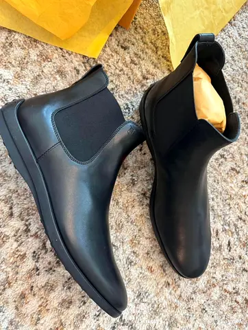 TODDS Black Leather Chelsea Boots - Size 43 brand new with box and receipt