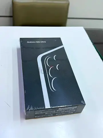 Samsung Galaxy S26 Ultra Box Pack sealed Middle East Version 256GB with Invoice
