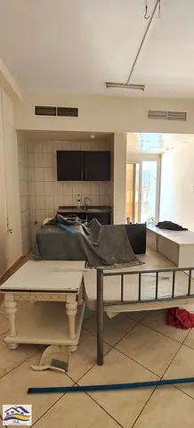 Studio Apartment with balcony family buling