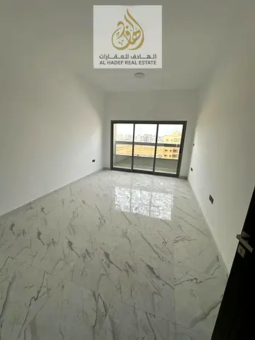 🏡✨ One-Bedroom Apartment for Annual Rent – ​​First Occupancy in Al Jurf 3 🆕 A distinctive apartment is available for annual rent in Al Jurf 3 📍, fe
