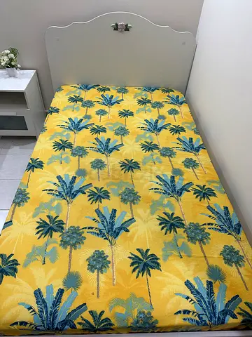 bed set with study table
