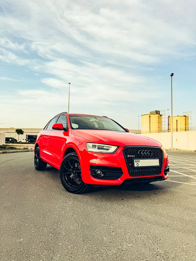 Audi Q3 2015 — photo 1 of 12