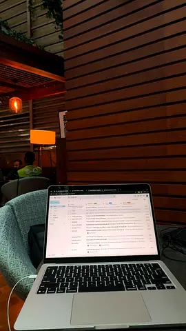 MacBook Air (3 months old) | 16GB | 256GB SSD |