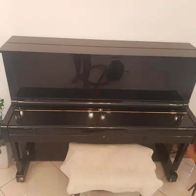 Yamaha U1 Piano