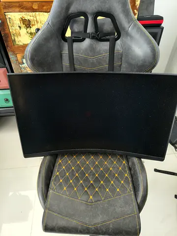 Samsung Odyssey G6 32 plus monitor arm