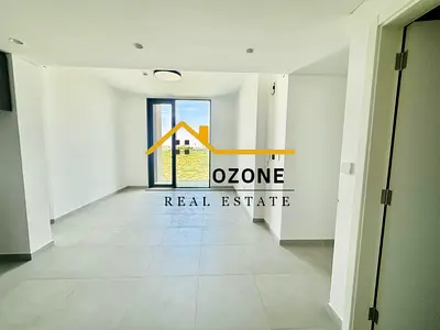 Unique Apartment 2-BR Available in Gated Community With all Amenities Luxury Finishing Easy Exit to