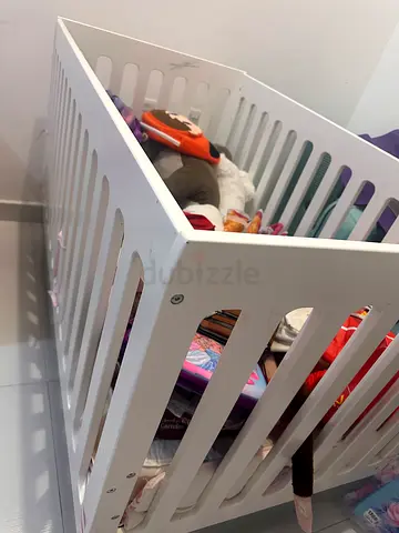 baby cribe with mattress for free