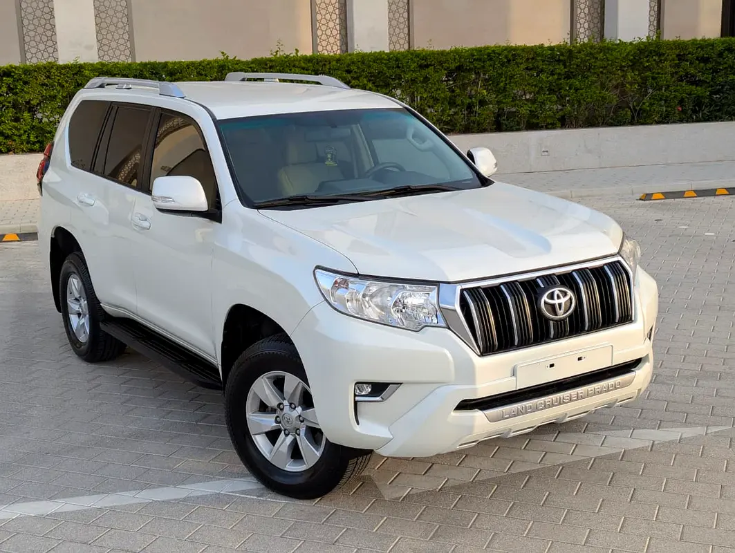 Toyota Prado 2020 — photo 1 of 20