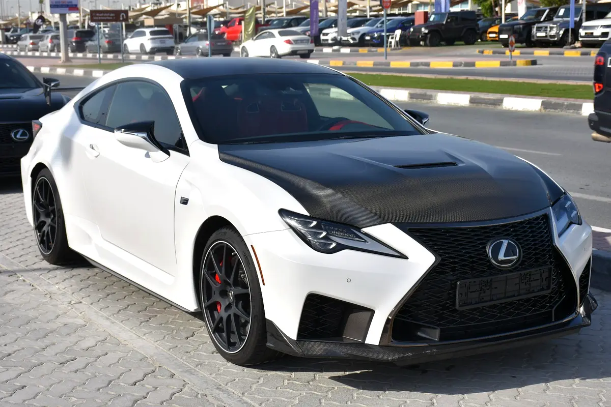 Lexus RC F 2021 — photo 1 of 9
