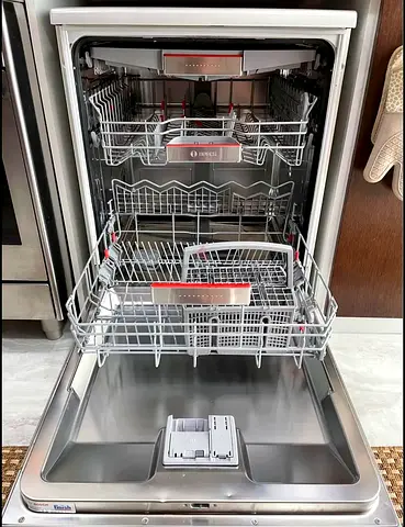 Bosch latest model series 6 SuperSilence plus 3 rack dishwasher touch screen